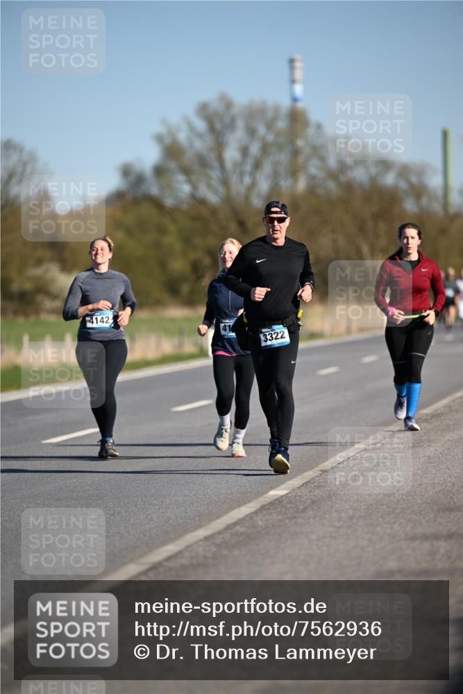 06.04.2025 - 44. Internationalen Wilhelmsburger Insellauf Dr. Thomas Lammeyer http://msf.ph/oto/7562936 06.04.2025 09:37:44 Laufen 4142, 3322 meine-sportfotos.de