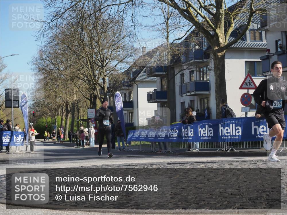 06.04.2025 - 44. Internationalen Wilhelmsburger Insellauf Luisa Fischer http://msf.ph/oto/7562946 06.04.2025 10:32:13 Ziel 4242, 14, 3359 meine-sportfotos.de