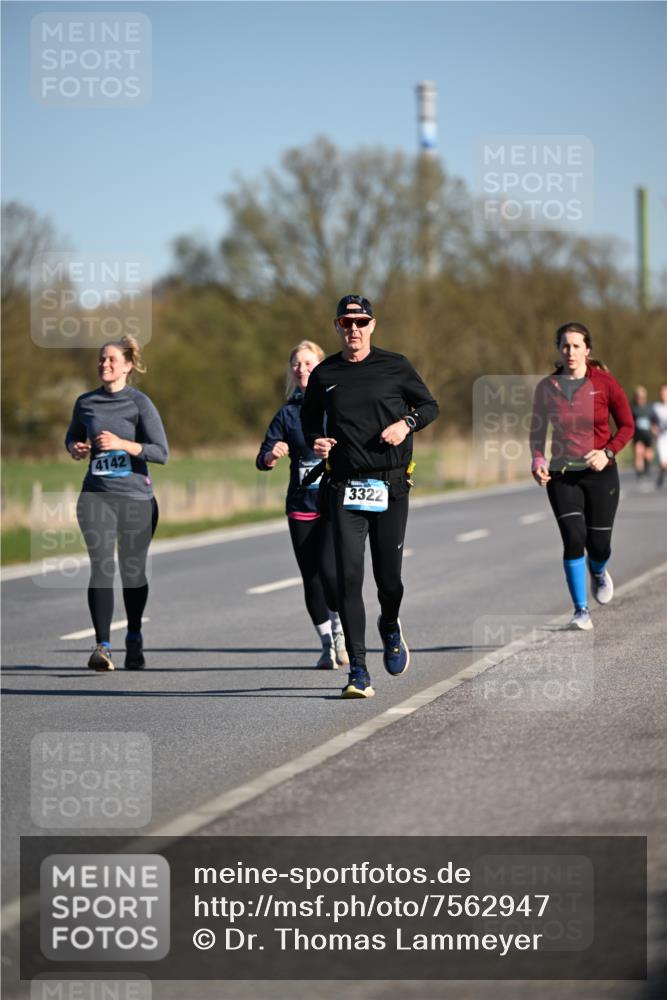 06.04.2025 - 44. Internationalen Wilhelmsburger Insellauf Dr. Thomas Lammeyer http://msf.ph/oto/7562947 06.04.2025 09:37:45 Laufen 3322 meine-sportfotos.de