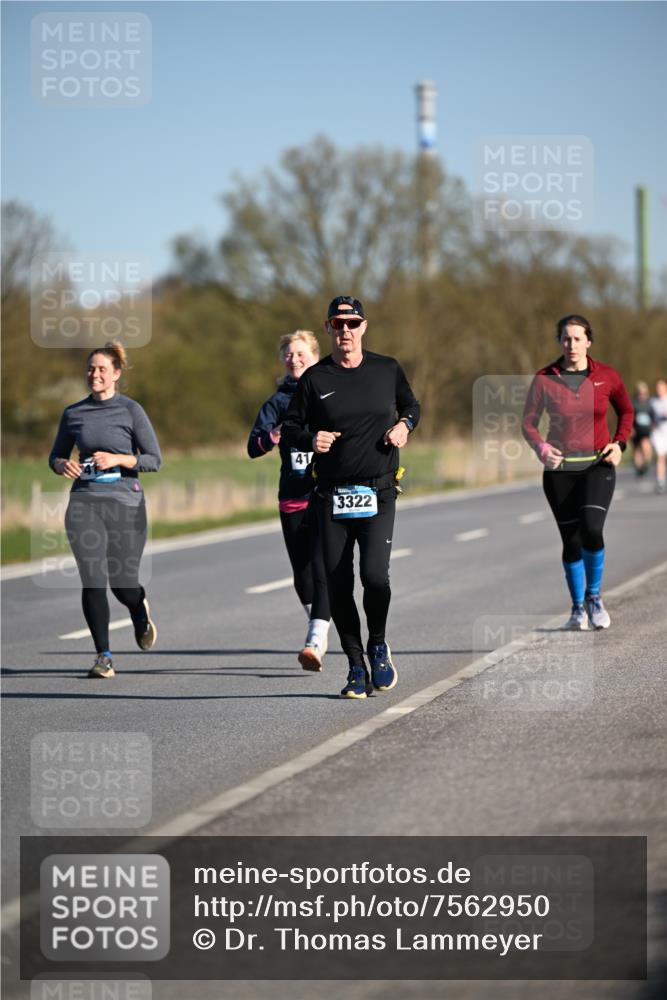 06.04.2025 - 44. Internationalen Wilhelmsburger Insellauf Dr. Thomas Lammeyer http://msf.ph/oto/7562950 06.04.2025 09:37:45 Laufen 41, 3322 meine-sportfotos.de