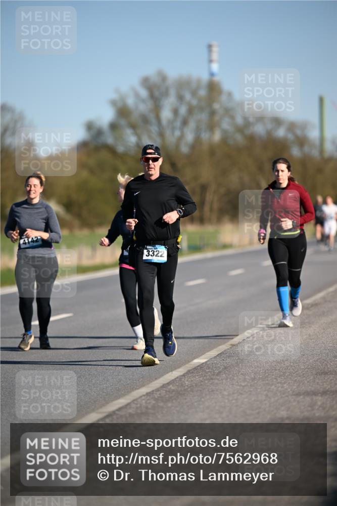 06.04.2025 - 44. Internationalen Wilhelmsburger Insellauf Dr. Thomas Lammeyer http://msf.ph/oto/7562968 06.04.2025 09:37:45 Laufen 3322 meine-sportfotos.de