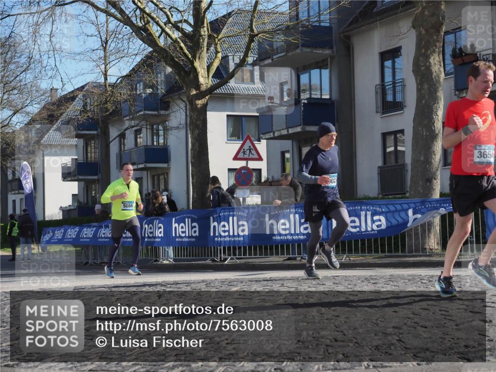 06.04.2025 - 44. Internationalen Wilhelmsburger Insellauf Luisa Fischer http://msf.ph/oto/7563008 06.04.2025 10:32:26 Ziel 5086, 302, 3650 meine-sportfotos.de