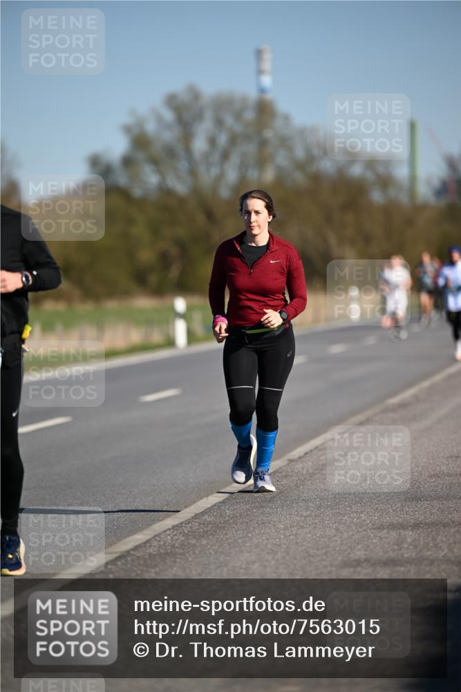 06.04.2025 - 44. Internationalen Wilhelmsburger Insellauf Dr. Thomas Lammeyer http://msf.ph/oto/7563015 06.04.2025 09:37:48 Laufen  meine-sportfotos.de