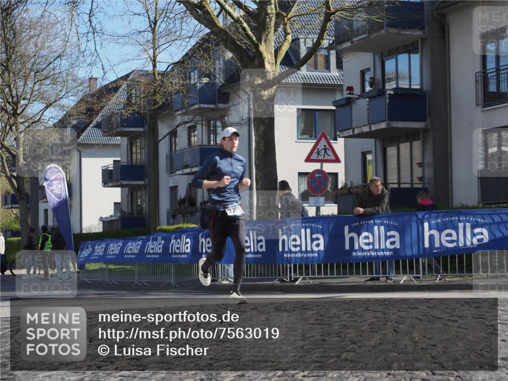 06.04.2025 - 44. Internationalen Wilhelmsburger Insellauf Luisa Fischer http://msf.ph/oto/7563019 06.04.2025 10:32:36 Ziel 3, 370 meine-sportfotos.de