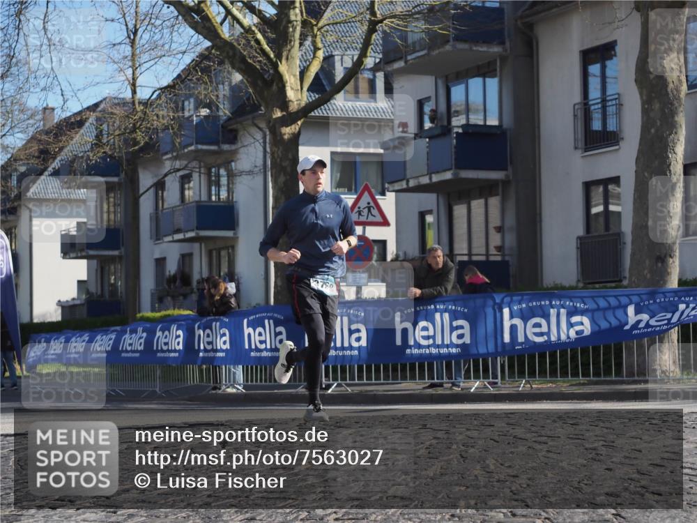 06.04.2025 - 44. Internationalen Wilhelmsburger Insellauf Luisa Fischer http://msf.ph/oto/7563027 06.04.2025 10:32:37 Ziel 760 meine-sportfotos.de