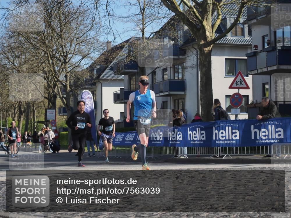 06.04.2025 - 44. Internationalen Wilhelmsburger Insellauf Luisa Fischer http://msf.ph/oto/7563039 06.04.2025 10:32:43 Ziel 4358, 3863, 5137 meine-sportfotos.de