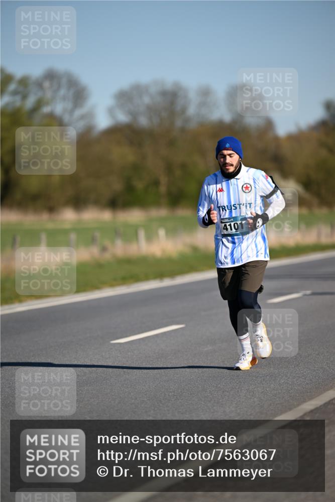 06.04.2025 - 44. Internationalen Wilhelmsburger Insellauf Dr. Thomas Lammeyer http://msf.ph/oto/7563067 06.04.2025 09:38:02 Laufen 41012 meine-sportfotos.de