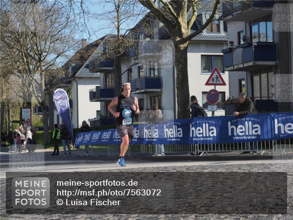 06.04.2025 - 44. Internationalen Wilhelmsburger Insellauf Luisa Fischer http://msf.ph/oto/7563072 06.04.2025 10:32:49 Ziel 3760 meine-sportfotos.de