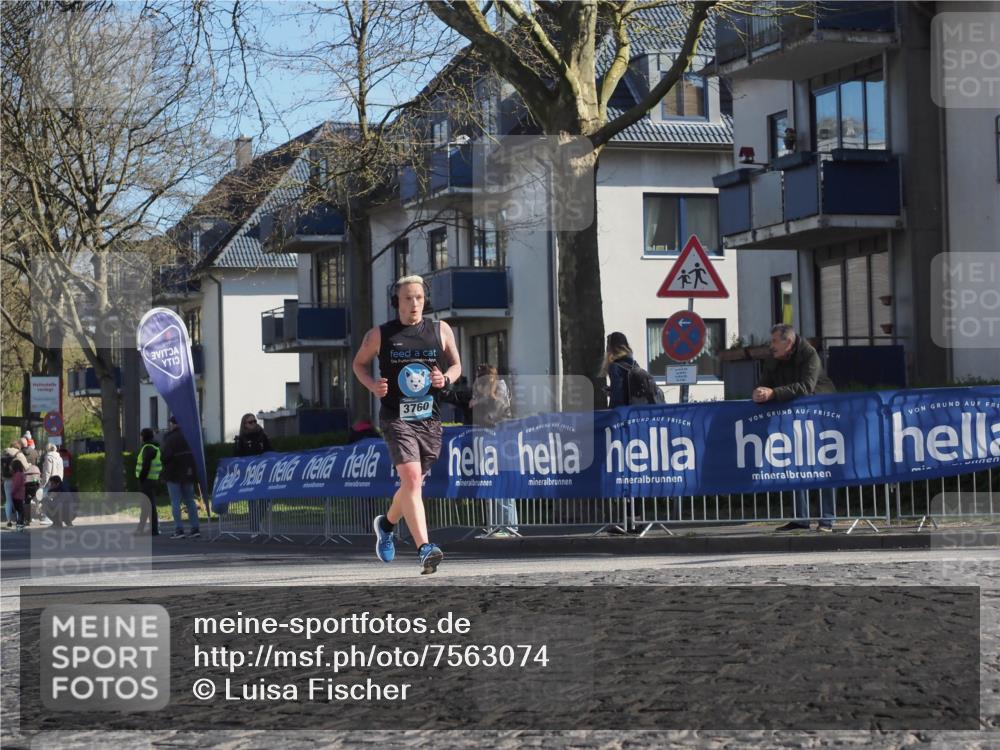 06.04.2025 - 44. Internationalen Wilhelmsburger Insellauf Luisa Fischer http://msf.ph/oto/7563074 06.04.2025 10:32:49 Ziel 3760 meine-sportfotos.de