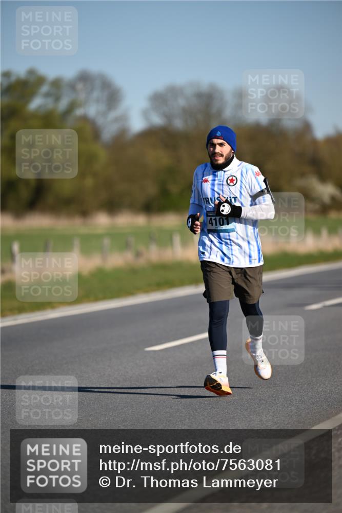 06.04.2025 - 44. Internationalen Wilhelmsburger Insellauf Dr. Thomas Lammeyer http://msf.ph/oto/7563081 06.04.2025 09:38:02 Laufen 4101 meine-sportfotos.de