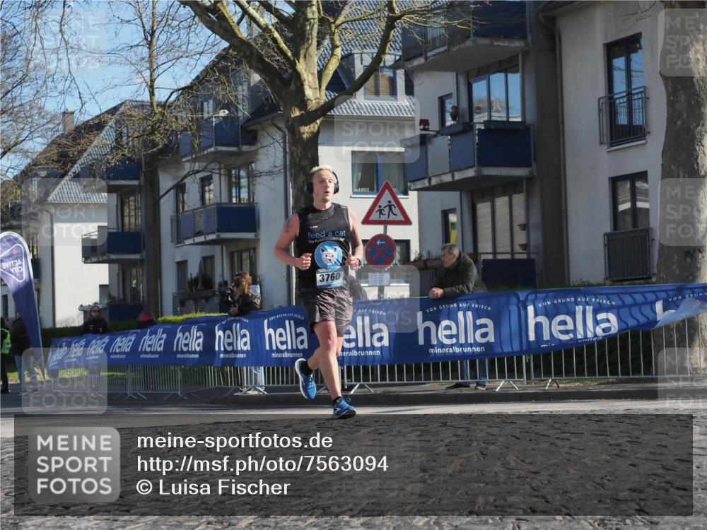 06.04.2025 - 44. Internationalen Wilhelmsburger Insellauf Luisa Fischer http://msf.ph/oto/7563094 06.04.2025 10:32:50 Ziel 3760 meine-sportfotos.de