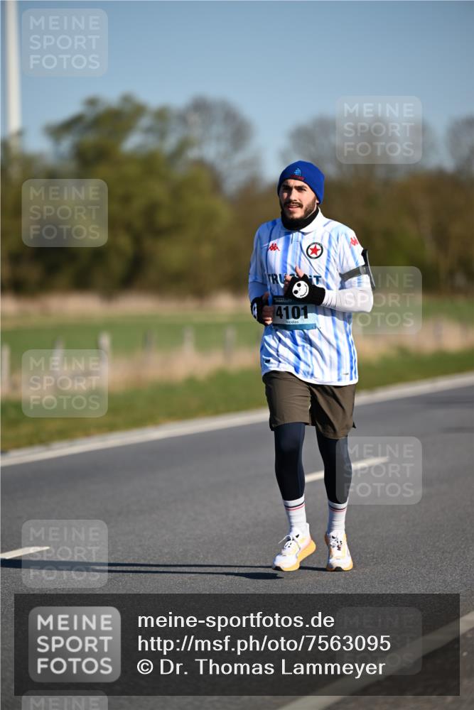 06.04.2025 - 44. Internationalen Wilhelmsburger Insellauf Dr. Thomas Lammeyer http://msf.ph/oto/7563095 06.04.2025 09:38:03 Laufen 4101 meine-sportfotos.de