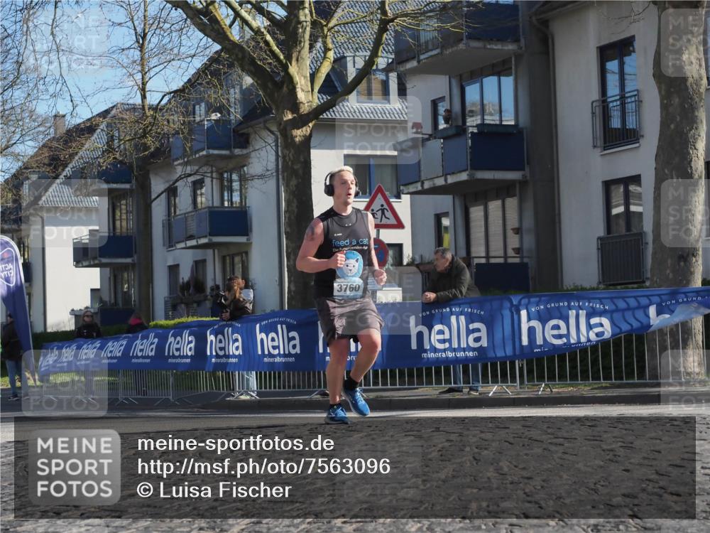 06.04.2025 - 44. Internationalen Wilhelmsburger Insellauf Luisa Fischer http://msf.ph/oto/7563096 06.04.2025 10:32:50 Ziel 3760 meine-sportfotos.de