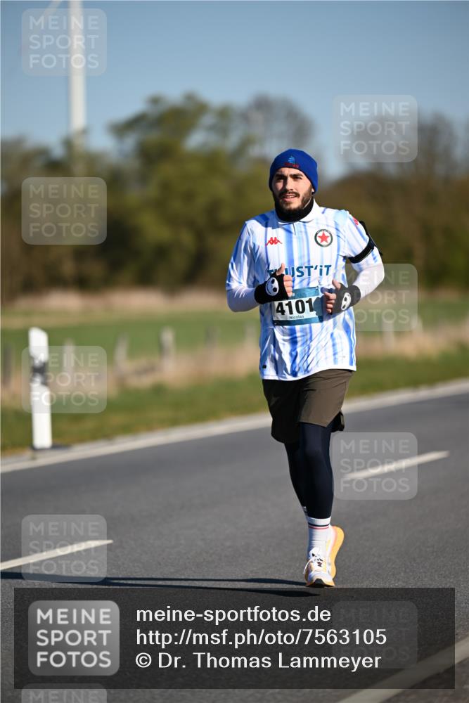 06.04.2025 - 44. Internationalen Wilhelmsburger Insellauf Dr. Thomas Lammeyer http://msf.ph/oto/7563105 06.04.2025 09:38:03 Laufen 4101 meine-sportfotos.de