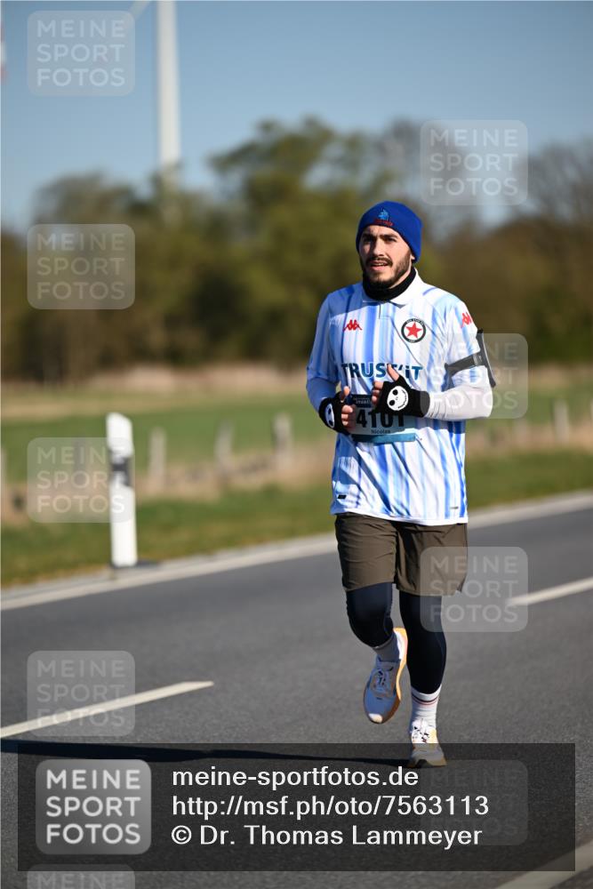 06.04.2025 - 44. Internationalen Wilhelmsburger Insellauf Dr. Thomas Lammeyer http://msf.ph/oto/7563113 06.04.2025 09:38:03 Laufen 4101 meine-sportfotos.de