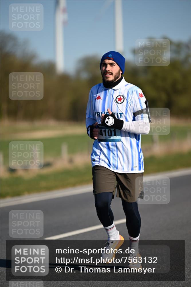 06.04.2025 - 44. Internationalen Wilhelmsburger Insellauf Dr. Thomas Lammeyer http://msf.ph/oto/7563132 06.04.2025 09:38:04 Laufen 4101 meine-sportfotos.de