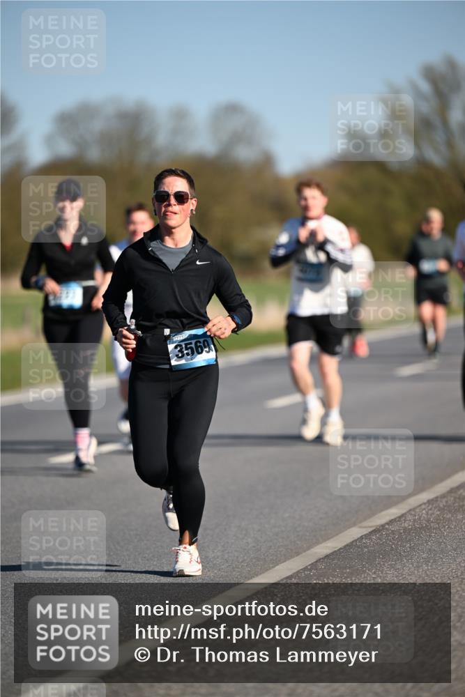 06.04.2025 - 44. Internationalen Wilhelmsburger Insellauf Dr. Thomas Lammeyer http://msf.ph/oto/7563171 06.04.2025 09:38:08 Laufen 3569 meine-sportfotos.de