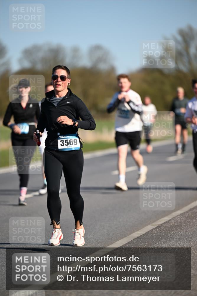 06.04.2025 - 44. Internationalen Wilhelmsburger Insellauf Dr. Thomas Lammeyer http://msf.ph/oto/7563173 06.04.2025 09:38:08 Laufen 3569 meine-sportfotos.de