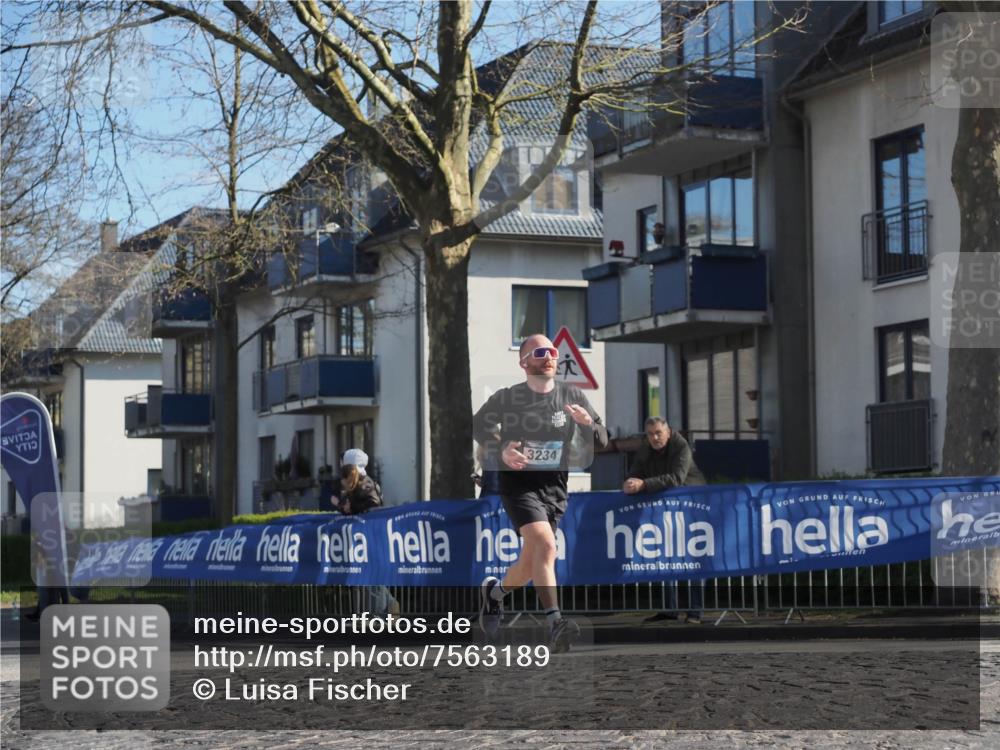 06.04.2025 - 44. Internationalen Wilhelmsburger Insellauf Luisa Fischer http://msf.ph/oto/7563189 06.04.2025 10:33:06 Ziel 3234 meine-sportfotos.de