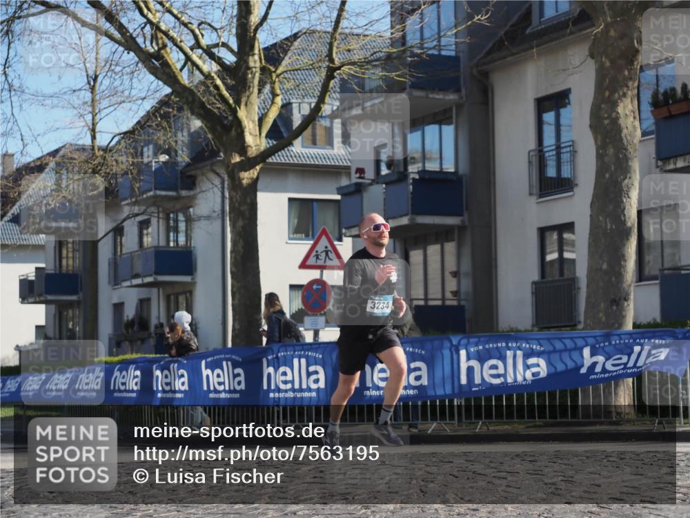 06.04.2025 - 44. Internationalen Wilhelmsburger Insellauf Luisa Fischer http://msf.ph/oto/7563195 06.04.2025 10:33:06 Ziel 3234 meine-sportfotos.de