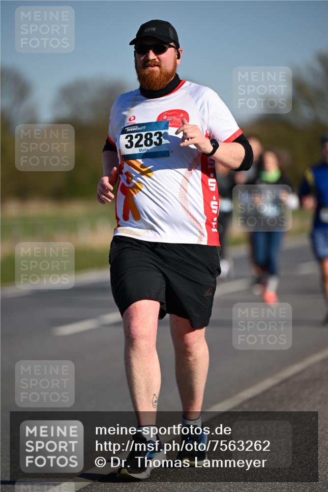 06.04.2025 - 44. Internationalen Wilhelmsburger Insellauf Dr. Thomas Lammeyer http://msf.ph/oto/7563262 06.04.2025 09:38:13 Laufen 3283, 24 meine-sportfotos.de
