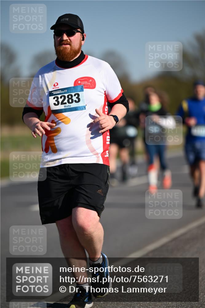 06.04.2025 - 44. Internationalen Wilhelmsburger Insellauf Dr. Thomas Lammeyer http://msf.ph/oto/7563271 06.04.2025 09:38:13 Laufen 3283 meine-sportfotos.de