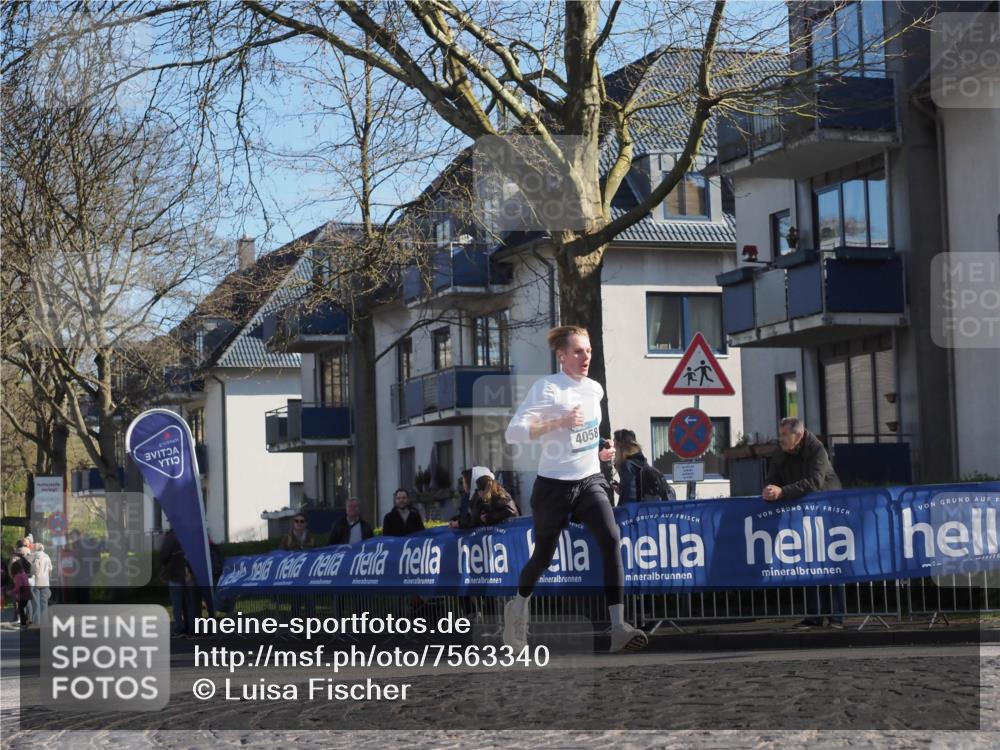 06.04.2025 - 44. Internationalen Wilhelmsburger Insellauf Luisa Fischer http://msf.ph/oto/7563340 06.04.2025 10:33:26 Ziel 4058 meine-sportfotos.de