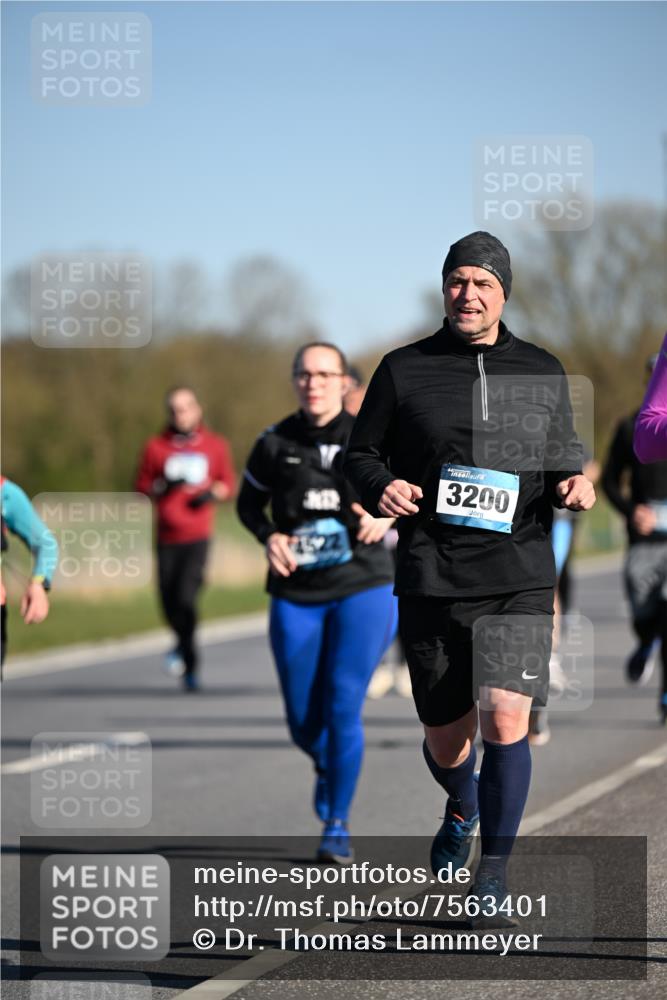 06.04.2025 - 44. Internationalen Wilhelmsburger Insellauf Dr. Thomas Lammeyer http://msf.ph/oto/7563401 06.04.2025 09:38:20 Laufen 3200 meine-sportfotos.de