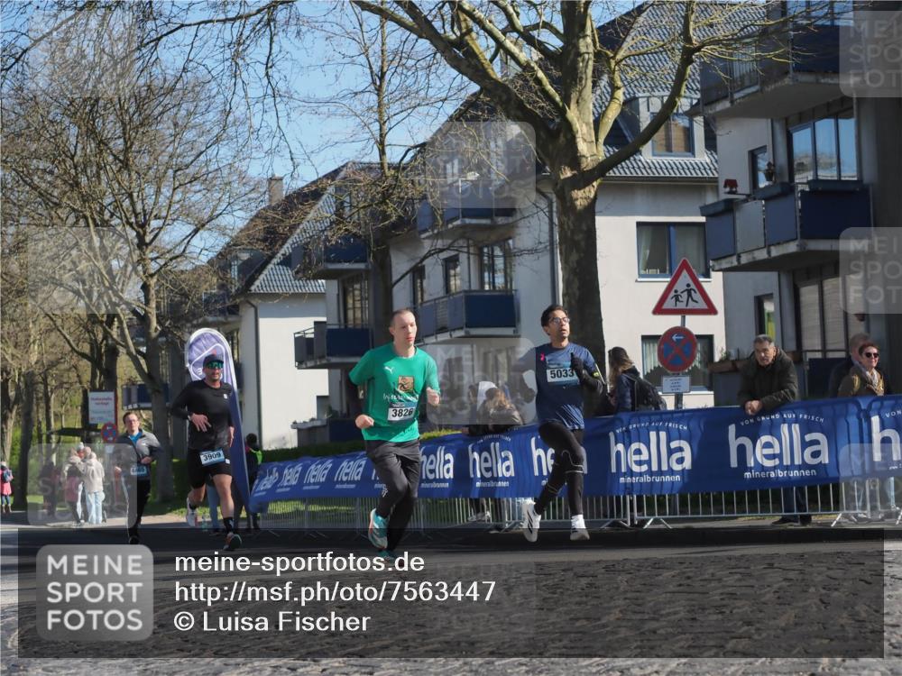 06.04.2025 - 44. Internationalen Wilhelmsburger Insellauf Luisa Fischer http://msf.ph/oto/7563447 06.04.2025 10:33:39 Ziel 3826, 5033, 4465, 3909 meine-sportfotos.de