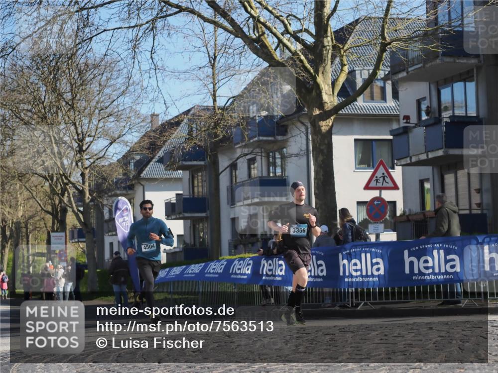 06.04.2025 - 44. Internationalen Wilhelmsburger Insellauf Luisa Fischer http://msf.ph/oto/7563513 06.04.2025 10:33:55 Ziel 4504, 3356 meine-sportfotos.de