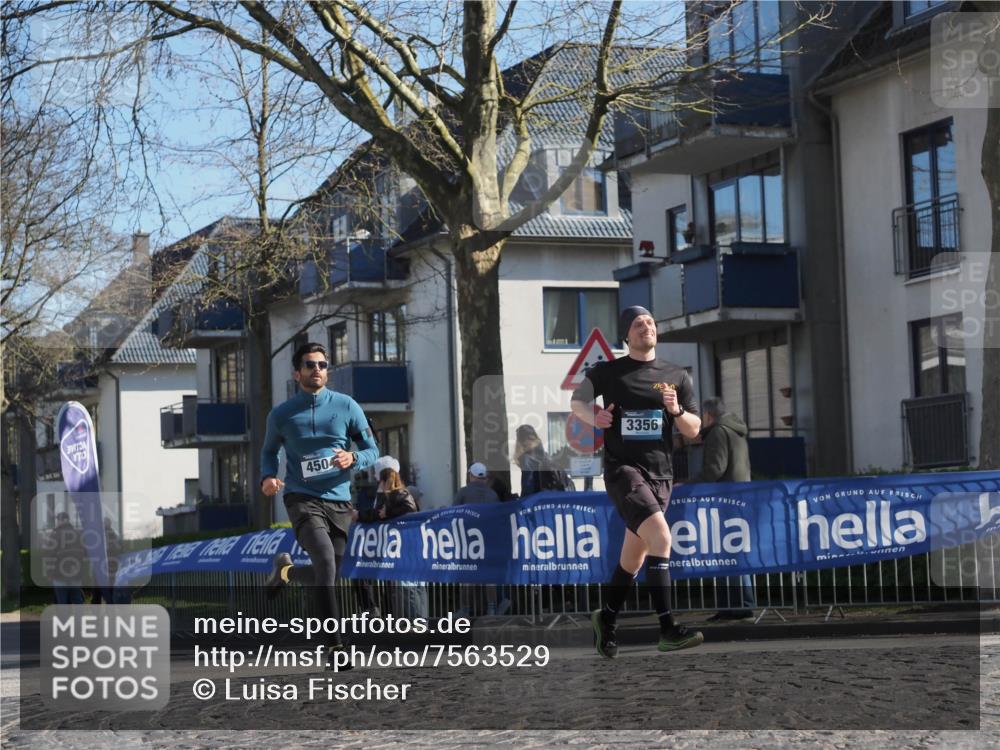 06.04.2025 - 44. Internationalen Wilhelmsburger Insellauf Luisa Fischer http://msf.ph/oto/7563529 06.04.2025 10:33:55 Ziel 450, 3356 meine-sportfotos.de