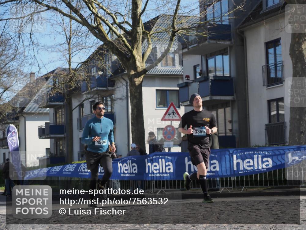 06.04.2025 - 44. Internationalen Wilhelmsburger Insellauf Luisa Fischer http://msf.ph/oto/7563532 06.04.2025 10:33:55 Ziel 4504, 3356 meine-sportfotos.de