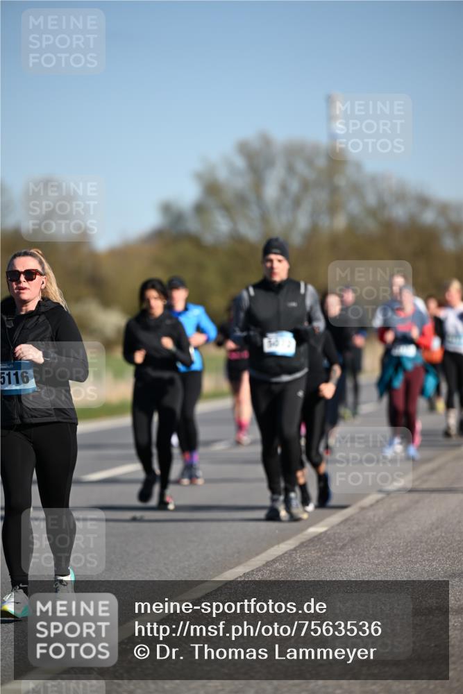 06.04.2025 - 44. Internationalen Wilhelmsburger Insellauf Dr. Thomas Lammeyer http://msf.ph/oto/7563536 06.04.2025 09:38:28 Laufen 5116 meine-sportfotos.de