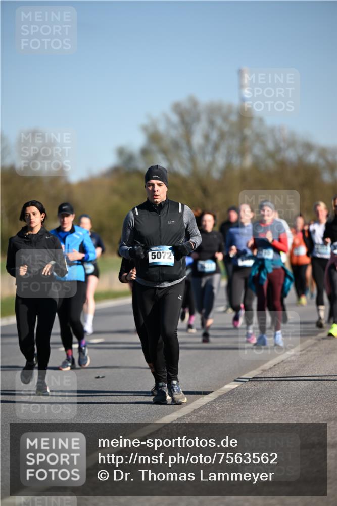 06.04.2025 - 44. Internationalen Wilhelmsburger Insellauf Dr. Thomas Lammeyer http://msf.ph/oto/7563562 06.04.2025 09:38:29 Laufen 5072 meine-sportfotos.de