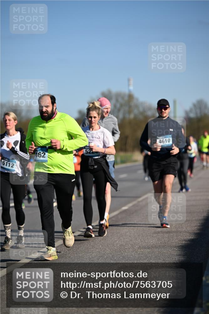06.04.2025 - 44. Internationalen Wilhelmsburger Insellauf Dr. Thomas Lammeyer http://msf.ph/oto/7563705 06.04.2025 09:38:38 Laufen 5112, 462, 4610 meine-sportfotos.de