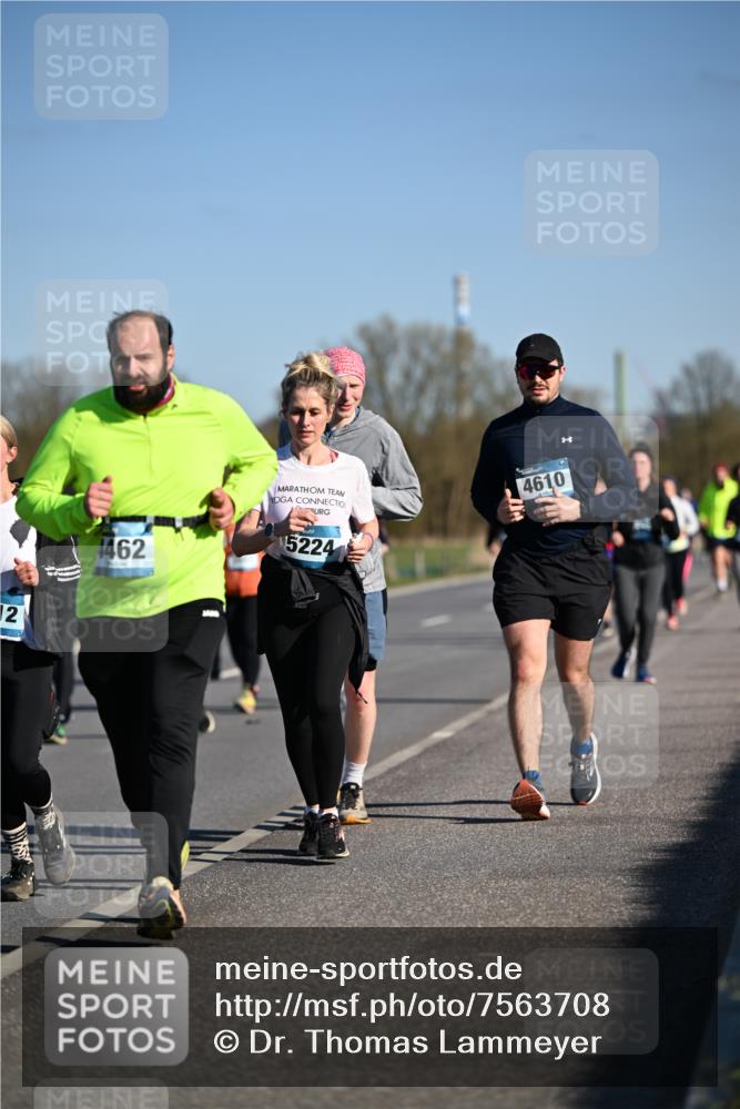 06.04.2025 - 44. Internationalen Wilhelmsburger Insellauf Dr. Thomas Lammeyer http://msf.ph/oto/7563708 06.04.2025 09:38:39 Laufen 12, 4462, 4610, 5224 meine-sportfotos.de