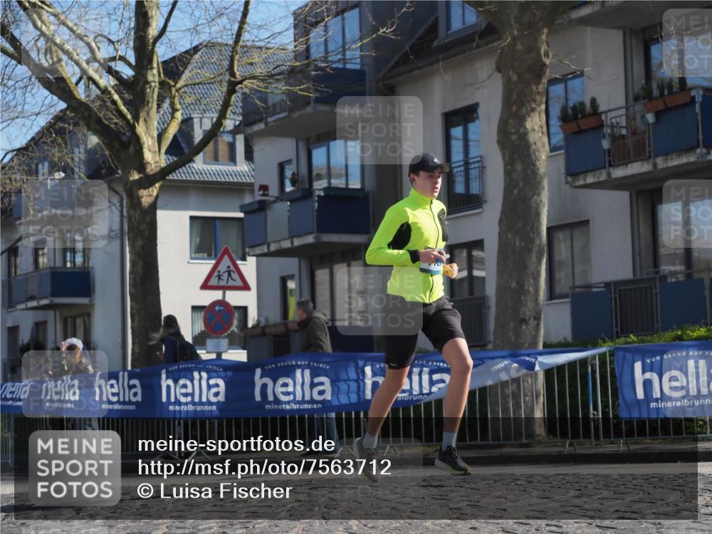 06.04.2025 - 44. Internationalen Wilhelmsburger Insellauf Luisa Fischer http://msf.ph/oto/7563712 06.04.2025 10:34:23 Ziel  meine-sportfotos.de