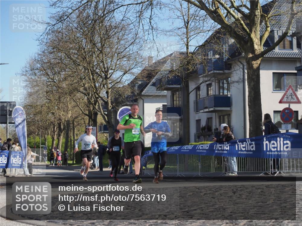 06.04.2025 - 44. Internationalen Wilhelmsburger Insellauf Luisa Fischer http://msf.ph/oto/7563719 06.04.2025 10:34:29 Ziel 4152, 3183, 4616 meine-sportfotos.de