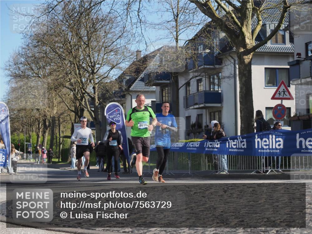 06.04.2025 - 44. Internationalen Wilhelmsburger Insellauf Luisa Fischer http://msf.ph/oto/7563729 06.04.2025 10:34:29 Ziel 152, 3183, 4616 meine-sportfotos.de