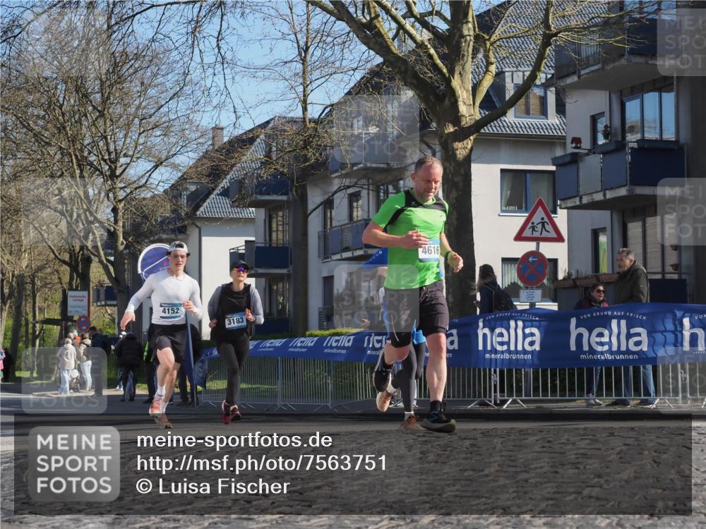 06.04.2025 - 44. Internationalen Wilhelmsburger Insellauf Luisa Fischer http://msf.ph/oto/7563751 06.04.2025 10:34:30 Ziel 4152, 3183, 4616 meine-sportfotos.de