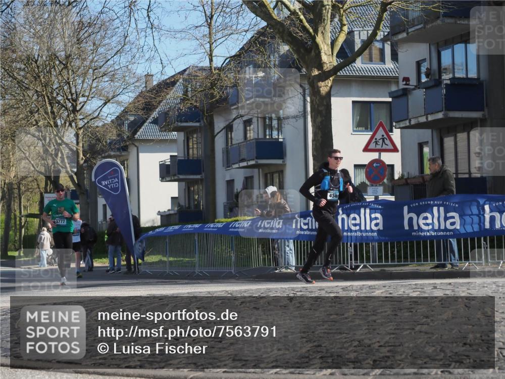 06.04.2025 - 44. Internationalen Wilhelmsburger Insellauf Luisa Fischer http://msf.ph/oto/7563791 06.04.2025 10:34:41 Ziel 3777, 4348 meine-sportfotos.de