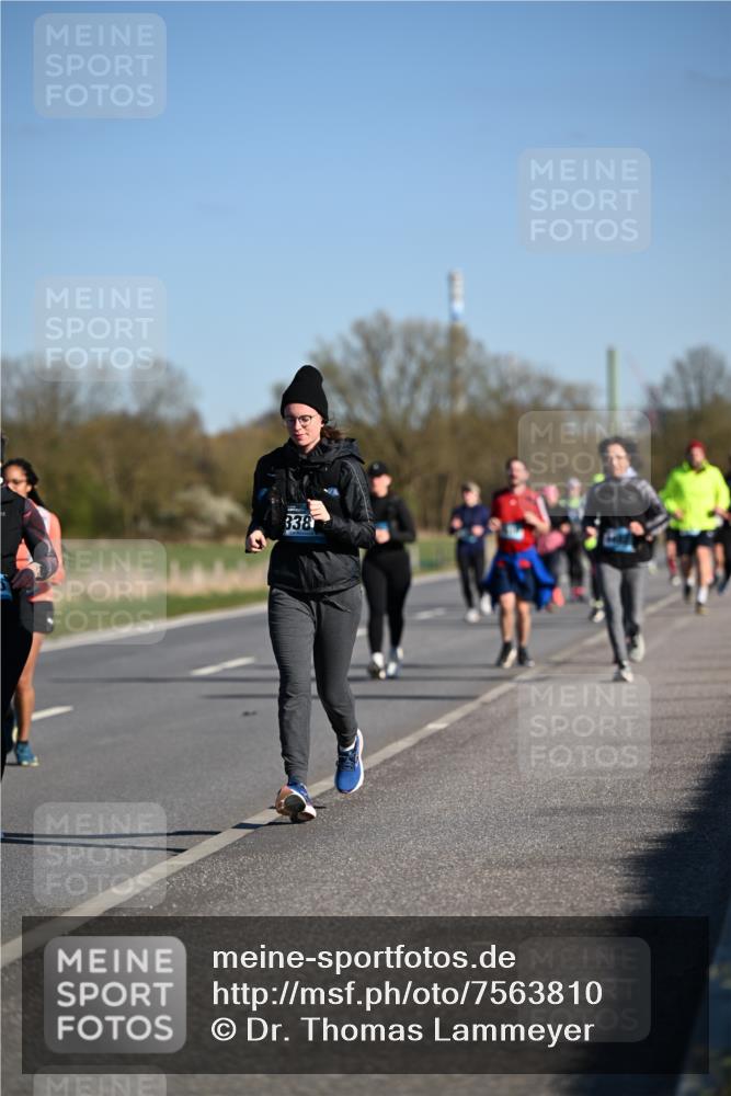 06.04.2025 - 44. Internationalen Wilhelmsburger Insellauf Dr. Thomas Lammeyer http://msf.ph/oto/7563810 06.04.2025 09:38:43 Laufen 338 meine-sportfotos.de