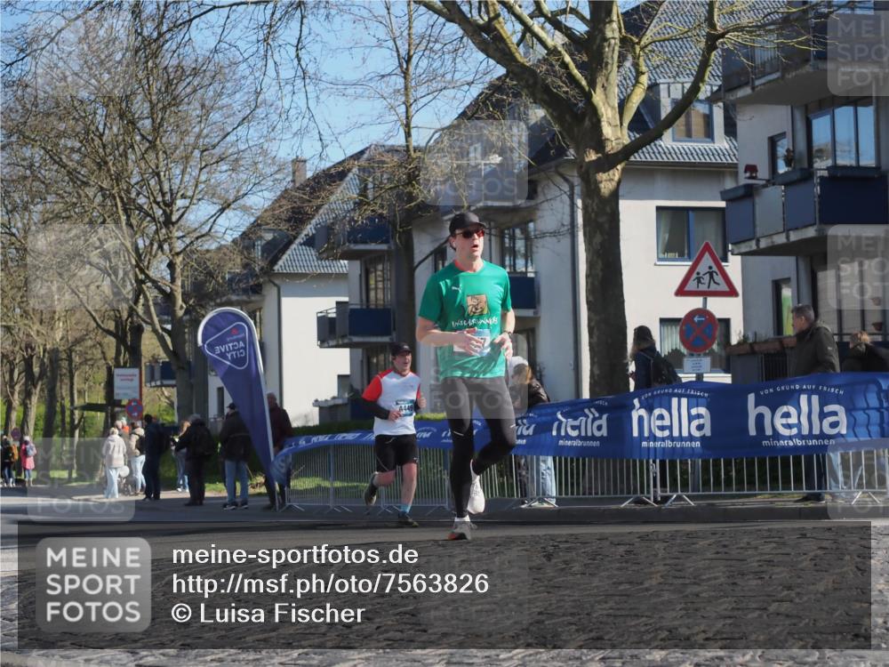 06.04.2025 - 44. Internationalen Wilhelmsburger Insellauf Luisa Fischer http://msf.ph/oto/7563826 06.04.2025 10:34:43 Ziel 4449 meine-sportfotos.de