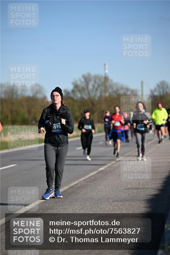 06.04.2025 - 44. Internationalen Wilhelmsburger Insellauf Dr. Thomas Lammeyer http://msf.ph/oto/7563827 06.04.2025 09:38:44 Laufen 338 meine-sportfotos.de