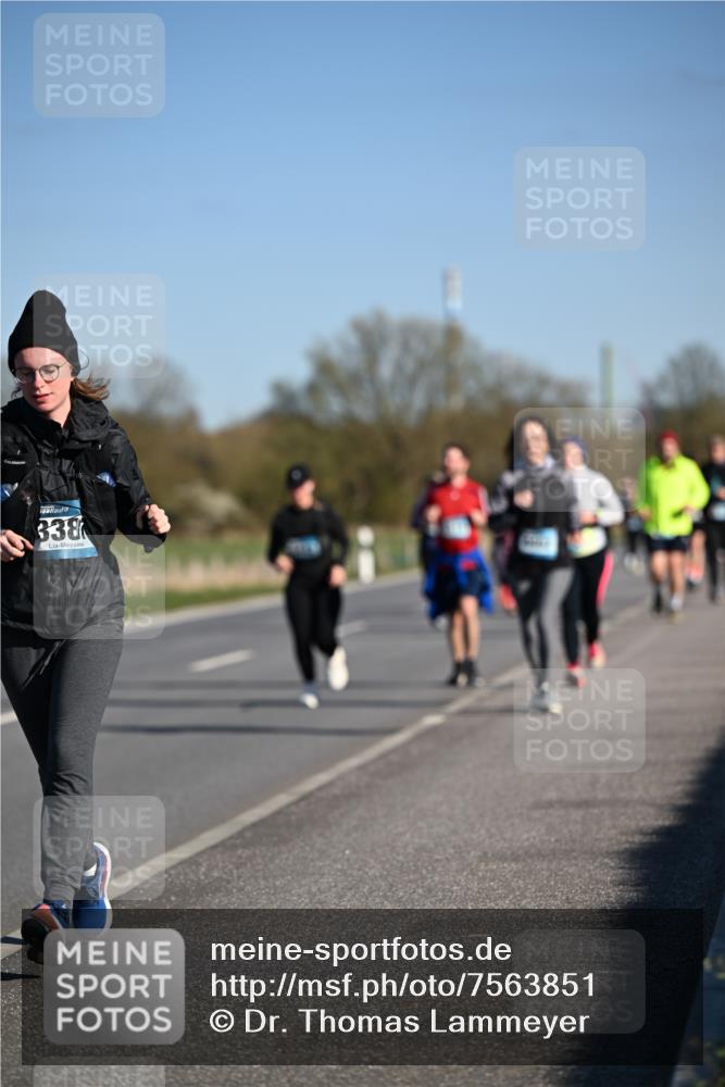06.04.2025 - 44. Internationalen Wilhelmsburger Insellauf Dr. Thomas Lammeyer http://msf.ph/oto/7563851 06.04.2025 09:38:45 Laufen 338 meine-sportfotos.de
