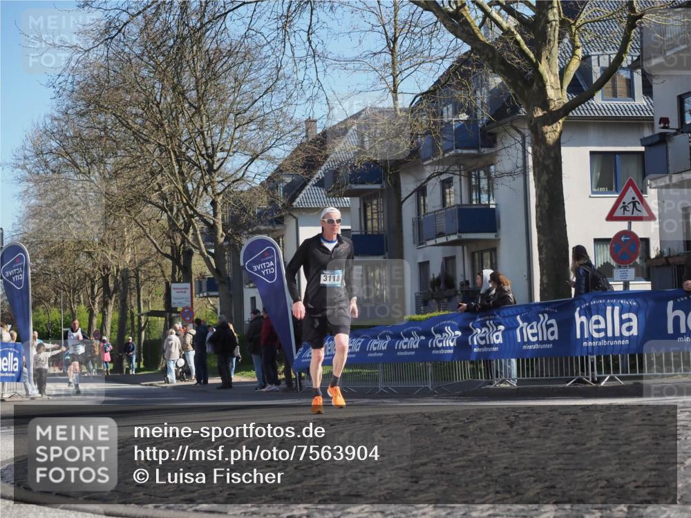 06.04.2025 - 44. Internationalen Wilhelmsburger Insellauf Luisa Fischer http://msf.ph/oto/7563904 06.04.2025 10:34:57 Ziel 3118 meine-sportfotos.de