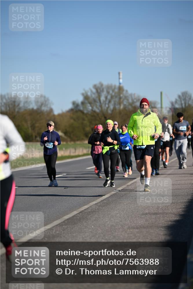 06.04.2025 - 44. Internationalen Wilhelmsburger Insellauf Dr. Thomas Lammeyer http://msf.ph/oto/7563988 06.04.2025 09:38:51 Laufen 3622, 5014 meine-sportfotos.de