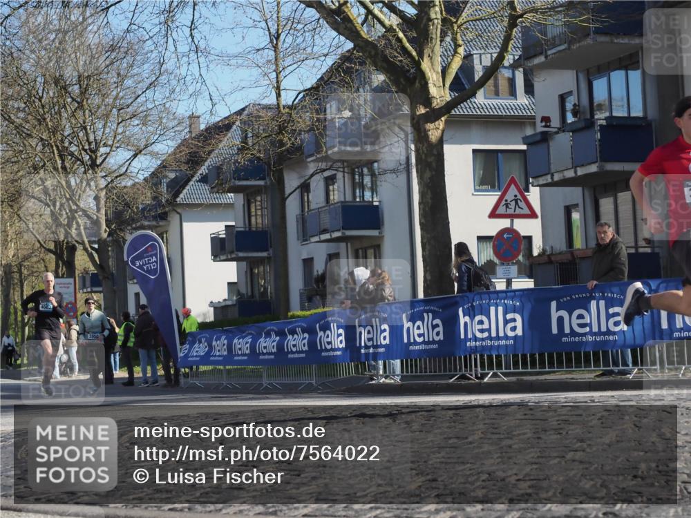06.04.2025 - 44. Internationalen Wilhelmsburger Insellauf Luisa Fischer http://msf.ph/oto/7564022 06.04.2025 10:35:16 Ziel 4603, 3959 meine-sportfotos.de