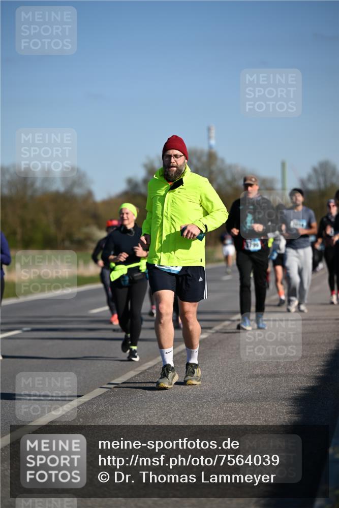 06.04.2025 - 44. Internationalen Wilhelmsburger Insellauf Dr. Thomas Lammeyer http://msf.ph/oto/7564039 06.04.2025 09:38:54 Laufen  meine-sportfotos.de