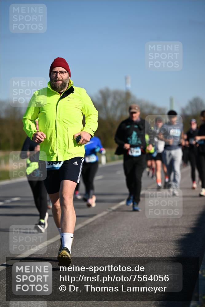 06.04.2025 - 44. Internationalen Wilhelmsburger Insellauf Dr. Thomas Lammeyer http://msf.ph/oto/7564056 06.04.2025 09:38:55 Laufen 4, 3057 meine-sportfotos.de